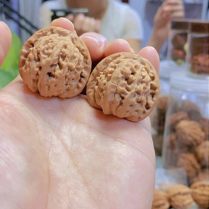 【闪购商品】核桃把件34白狮子迷你