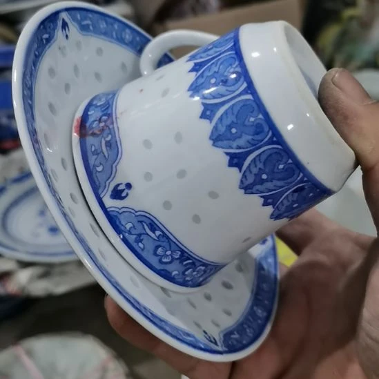 浮***️当代景德镇陶瓷工艺品
