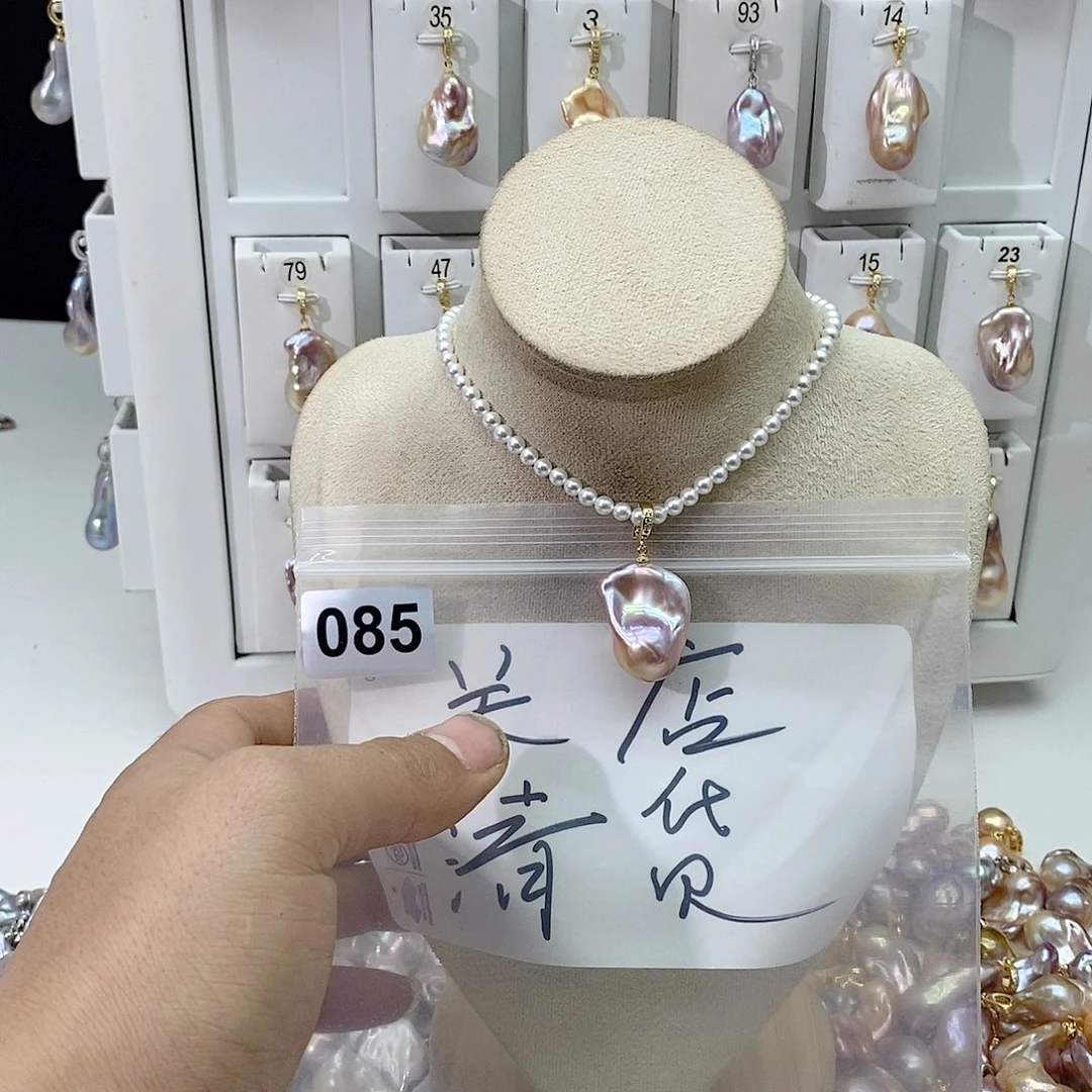 淡水珍珠颈饰合金