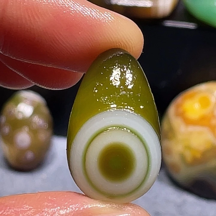 玛瑙/玉髓未镶嵌珠宝奇石