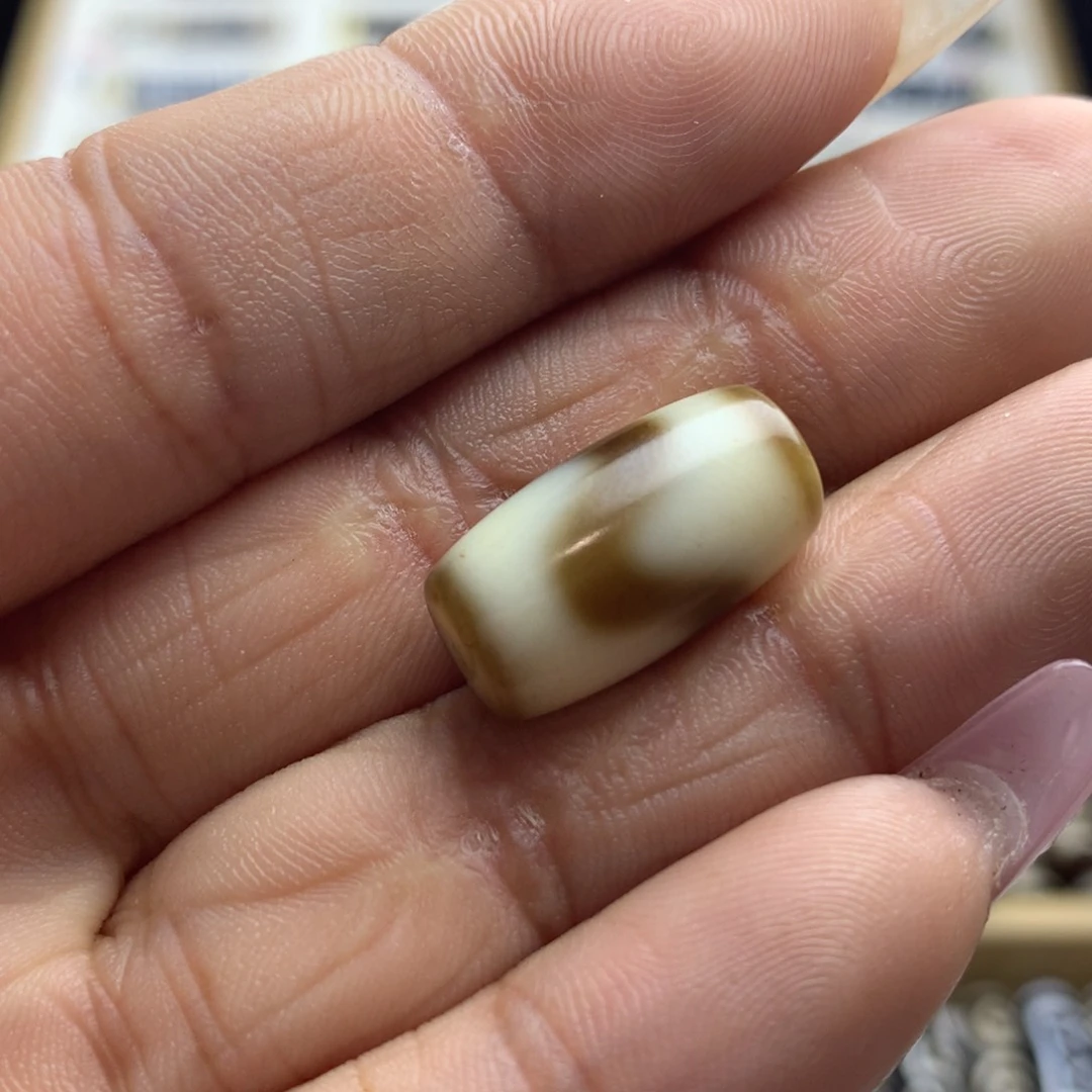玛瑙/玉髓颈饰未镶嵌人工烧制玛瑙