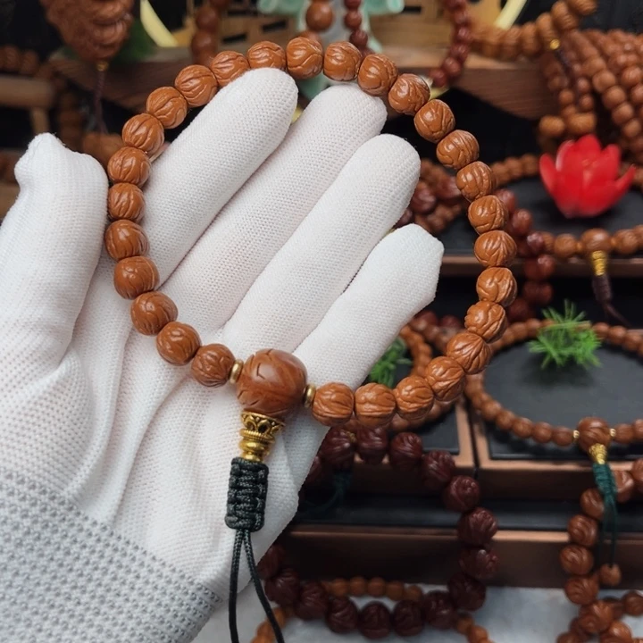 吊坠桃核?*俊10玉龙脊手持