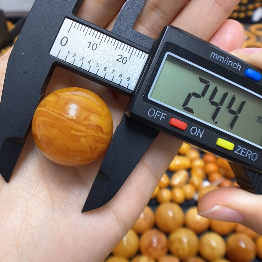 蜜蜡裸石未镶嵌配饰