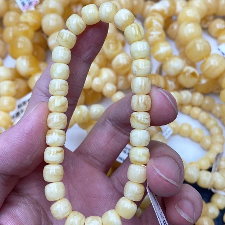 琥珀未镶嵌珠宝奇石18