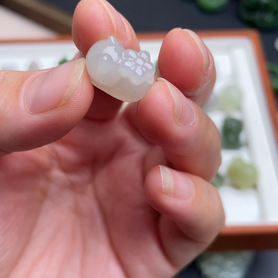 和田玉未镶嵌颈饰小猫咪小配饰