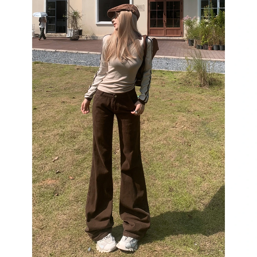 美拉德棕色低腰微喇牛仔裤女秋季美式修身显瘦直筒喇叭马蹄裤子潮