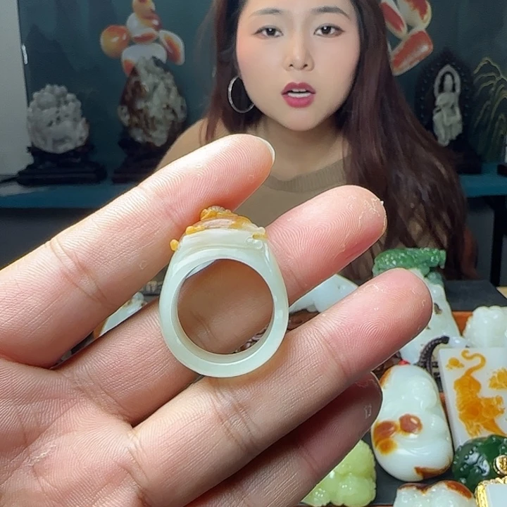 和田玉未镶嵌戒指