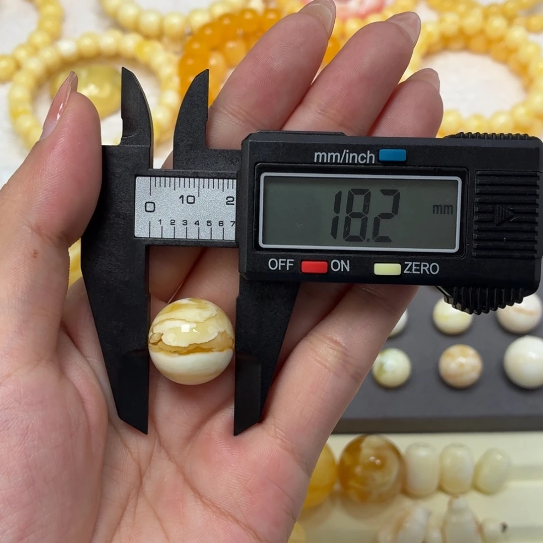 琥珀未镶嵌颈饰俄料一线溶洞单珠18mm