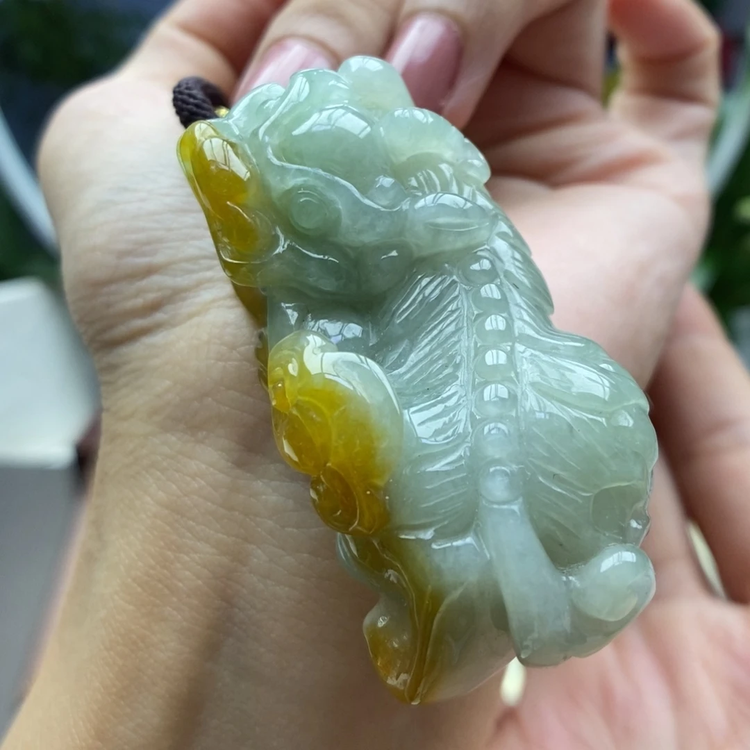 颈饰18K金镶嵌翡翠吊坠47