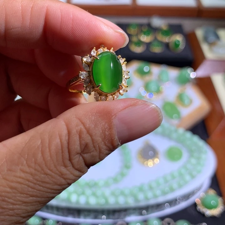 银S925镶嵌戒指和田玉（碧玉）