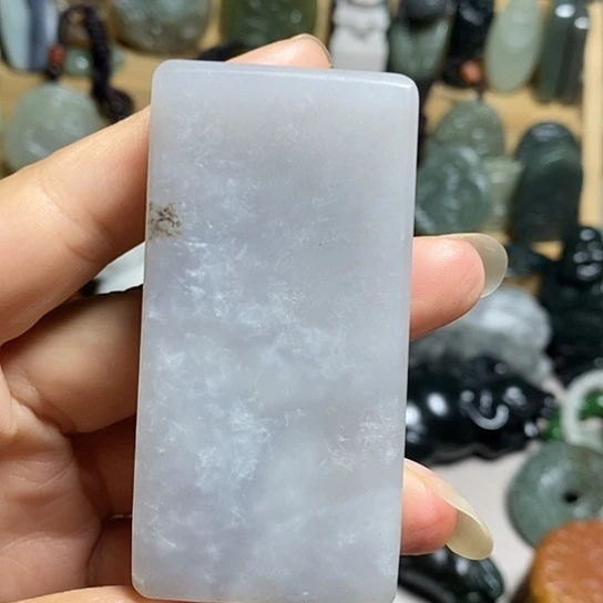 未镶嵌和田玉（糖玉）珠宝半成品