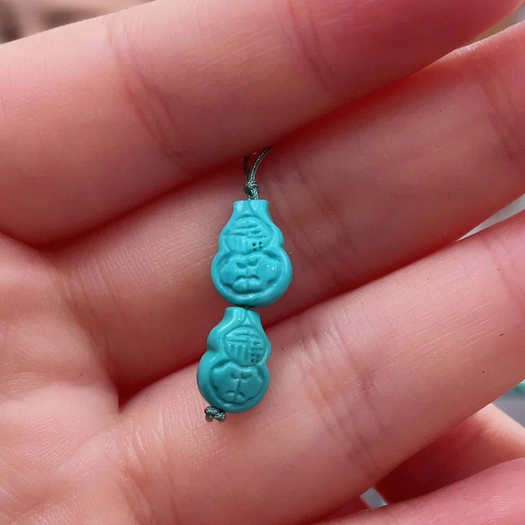 绿松石颈饰未镶嵌