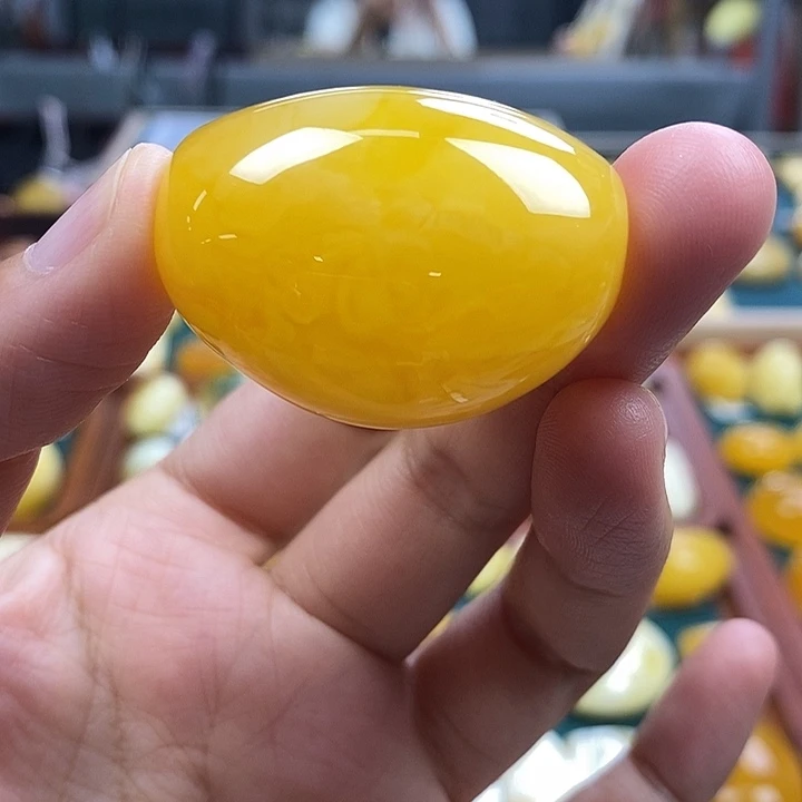 琥珀未镶嵌珠宝奇石13.87鸡油黄白花蜡马蹄扣
