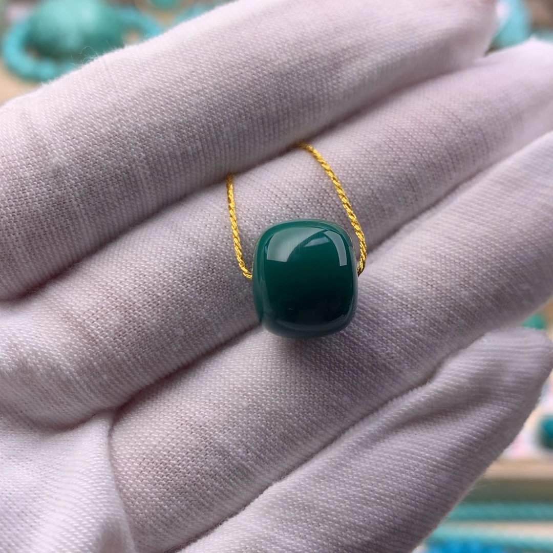 绿松石未镶嵌珠宝奇石12.6*10.9