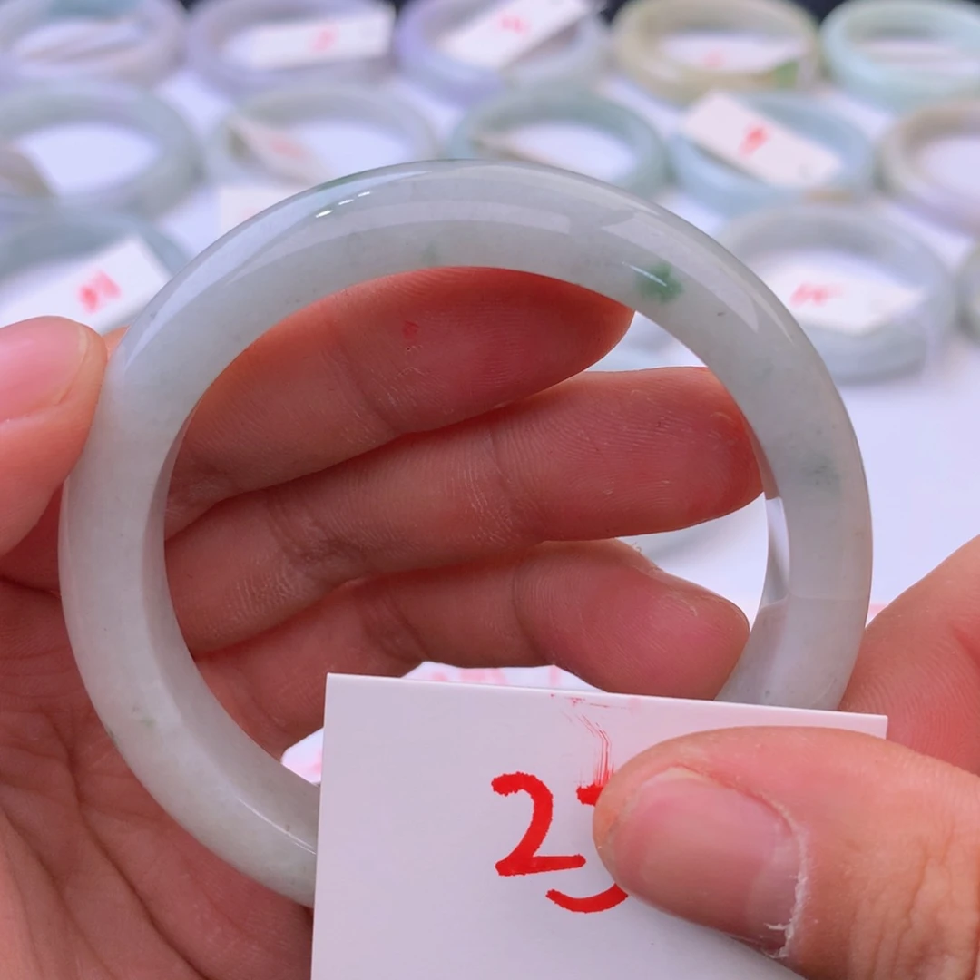 翡翠手镯未镶嵌12358888888