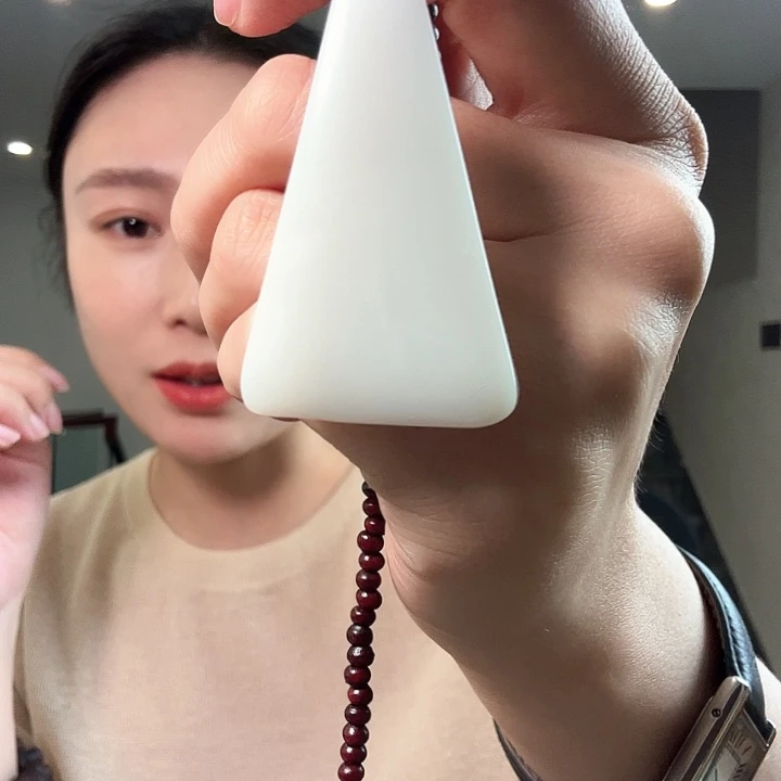 瘦***️和田玉（糖玉）未镶嵌颈饰