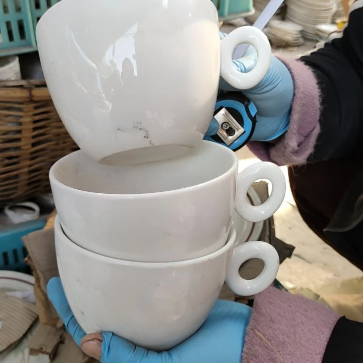 摆件陶瓷盘子碗啥都有