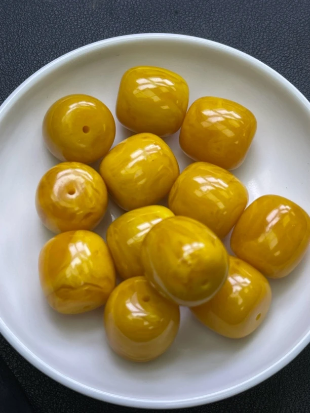 天然珠宝玉石 蜜蜡桶珠Q186  18*18  1颗（赠弹力绳）