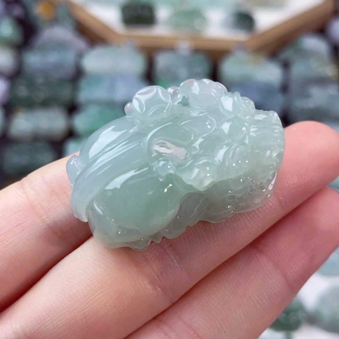翡翠未镶嵌颈饰?*天然