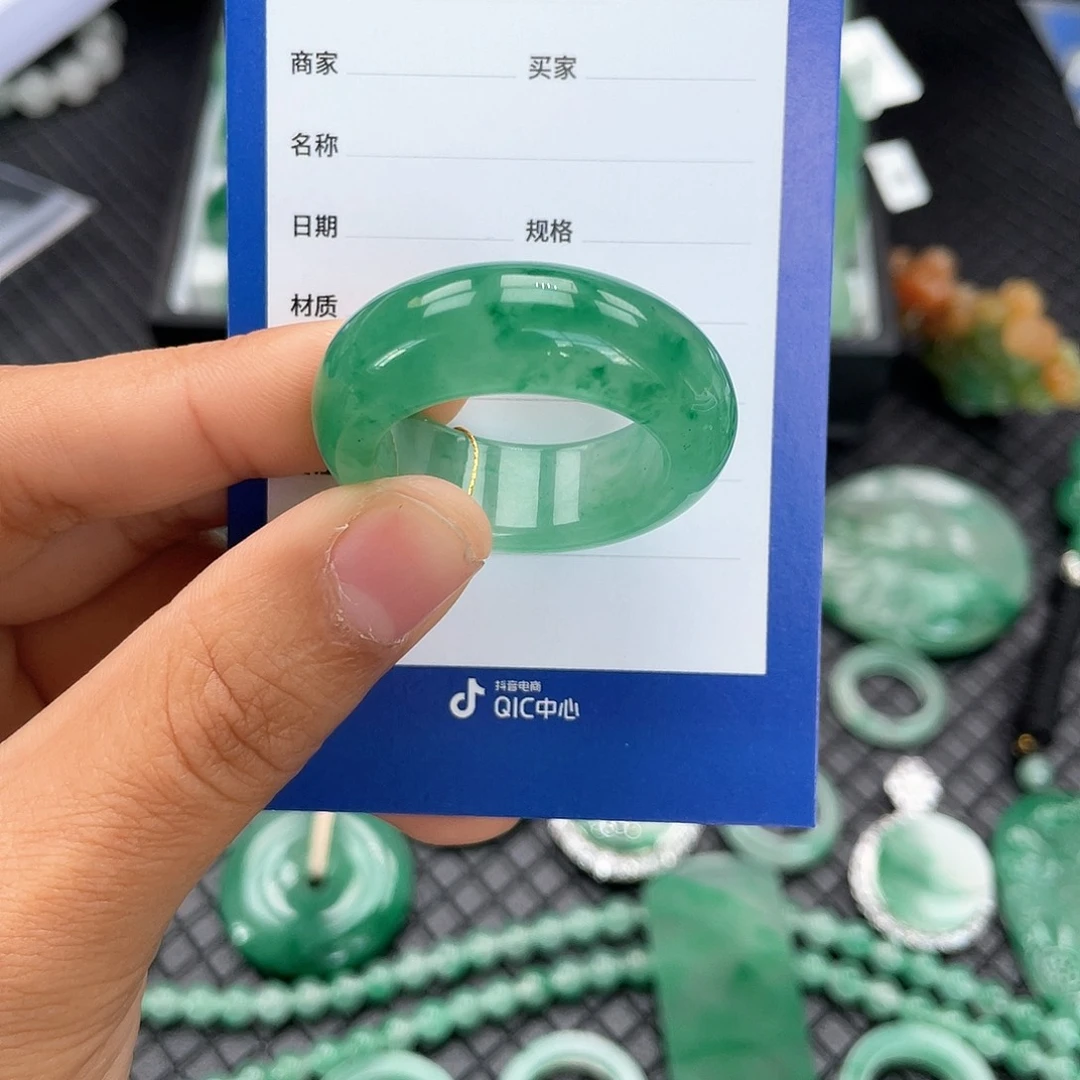 石英质玉戒指未镶嵌