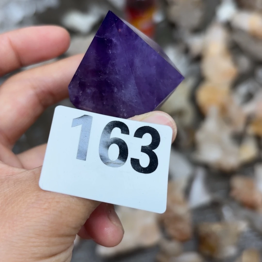 未镶嵌水晶大型摆件（非配饰）