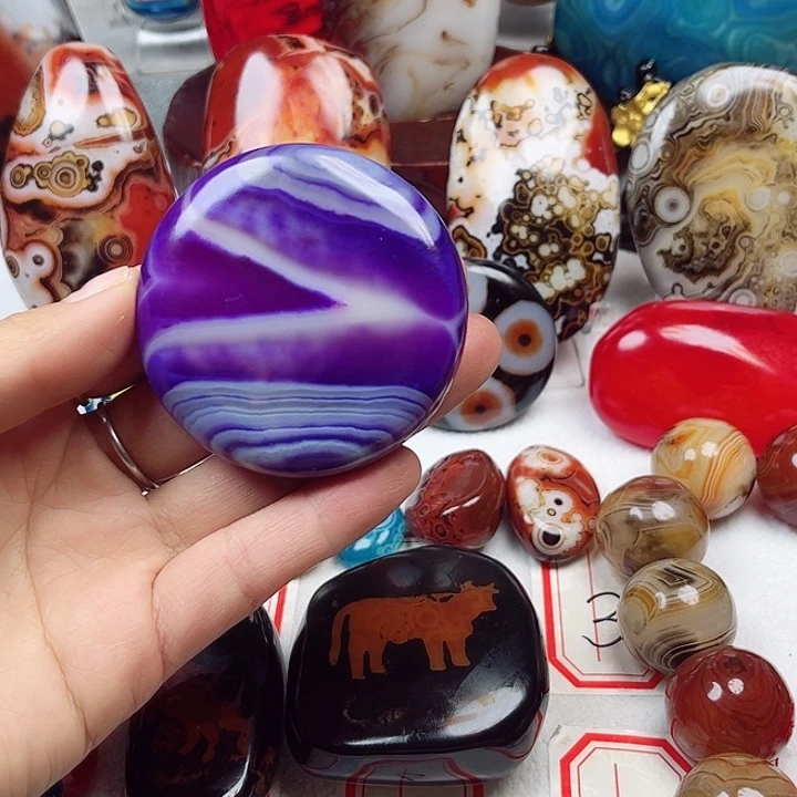 玛瑙/玉髓未镶嵌珠宝奇石