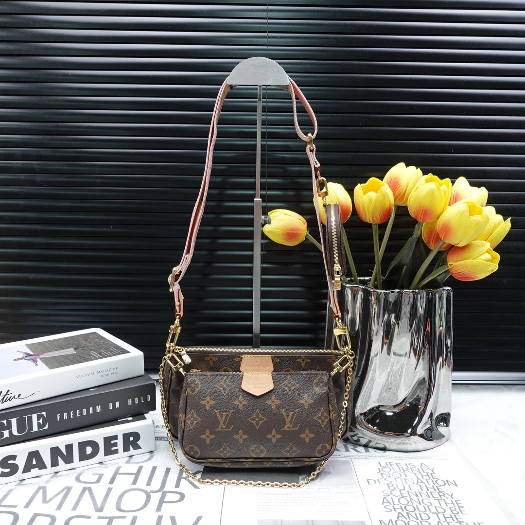 95新 LouisVuitton/路易威登 单肩包/T10217791