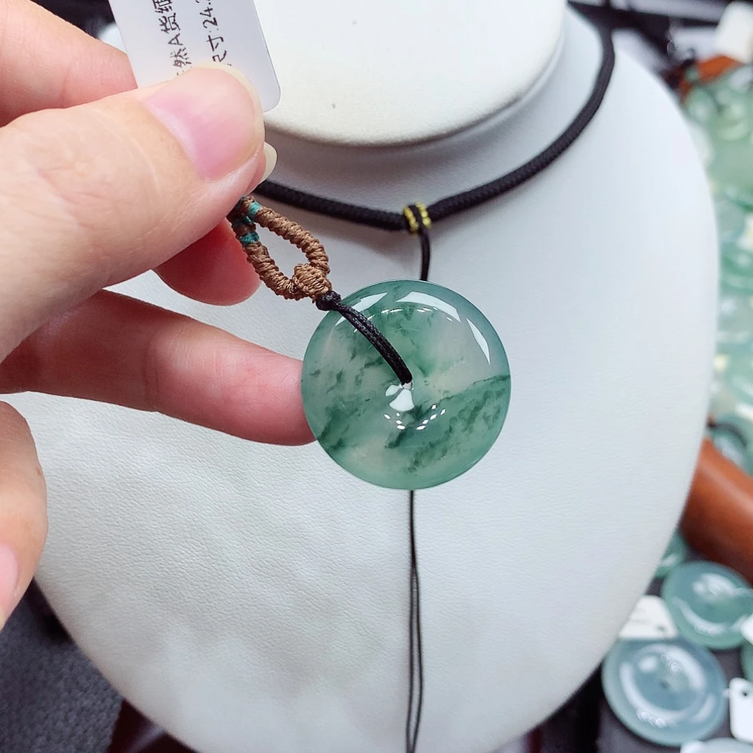 翡翠未镶嵌颈饰编号10，24.2/6