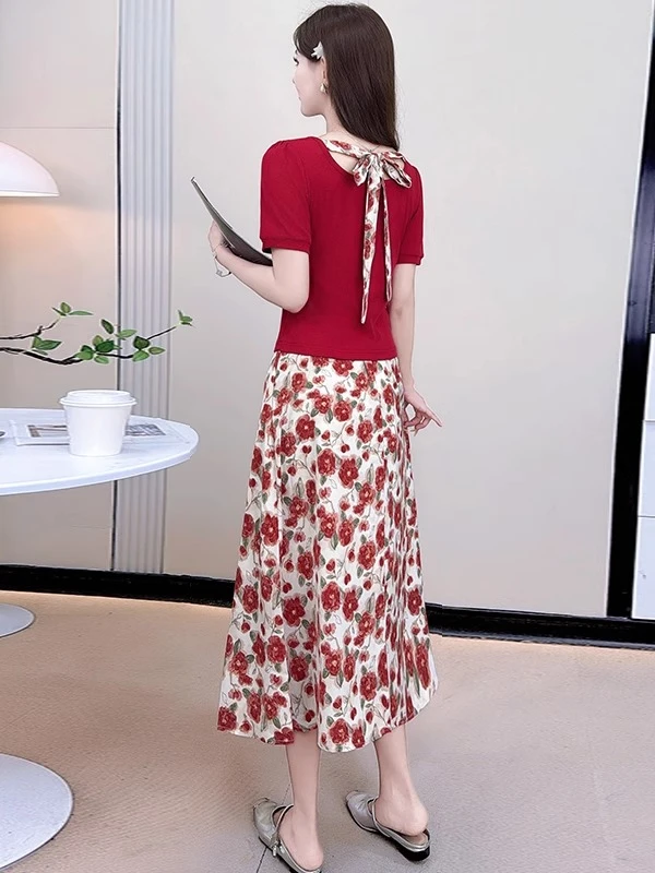 时尚短袖T恤碎花半身裙两件套女士夏季新款洋气质显瘦时髦套装裙