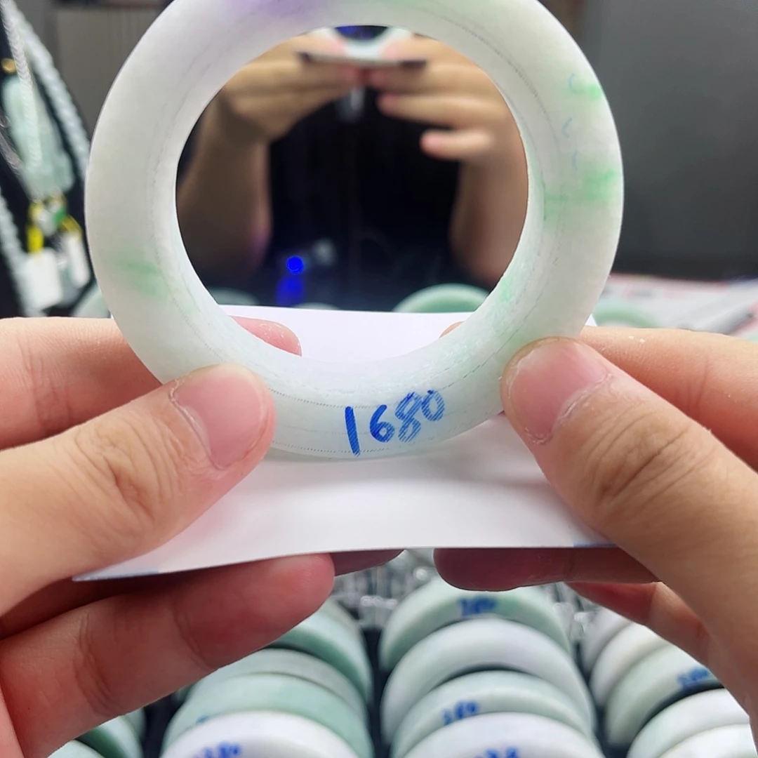 定制翡翠未镶嵌翡翠翡翠手镯