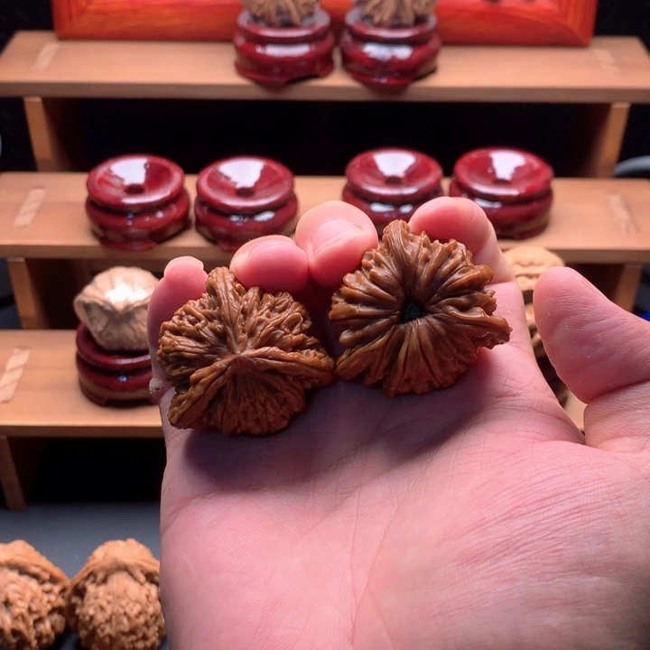 文玩核桃吊坠四座楼