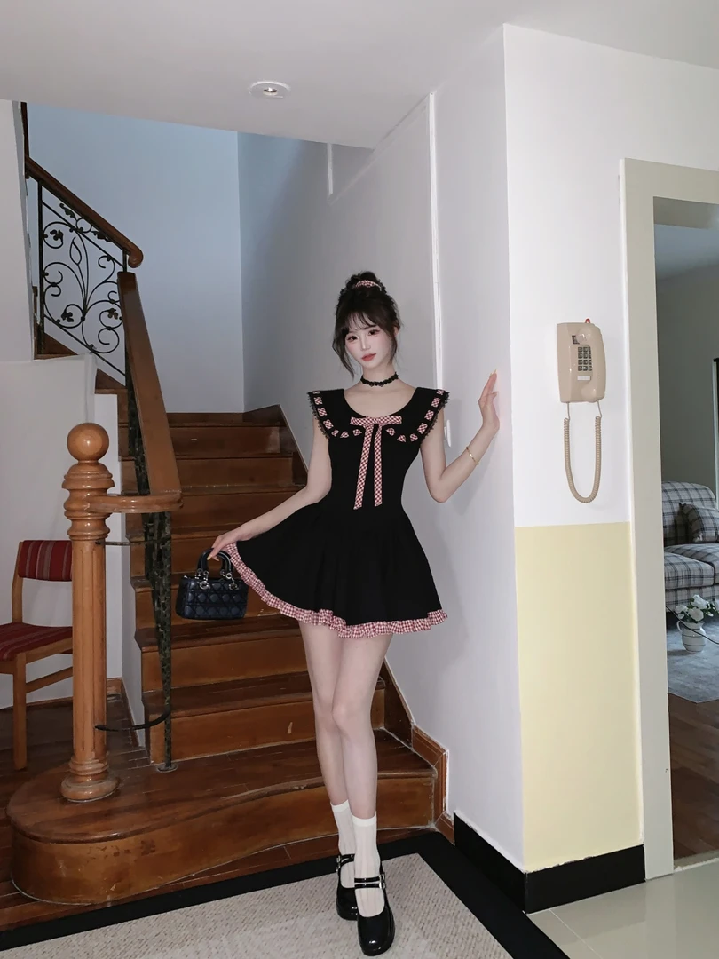 越韩小鱼 车厘子果酱 法式甜美可爱拼色蝴蝶结收腰蓬蓬连衣裙女夏