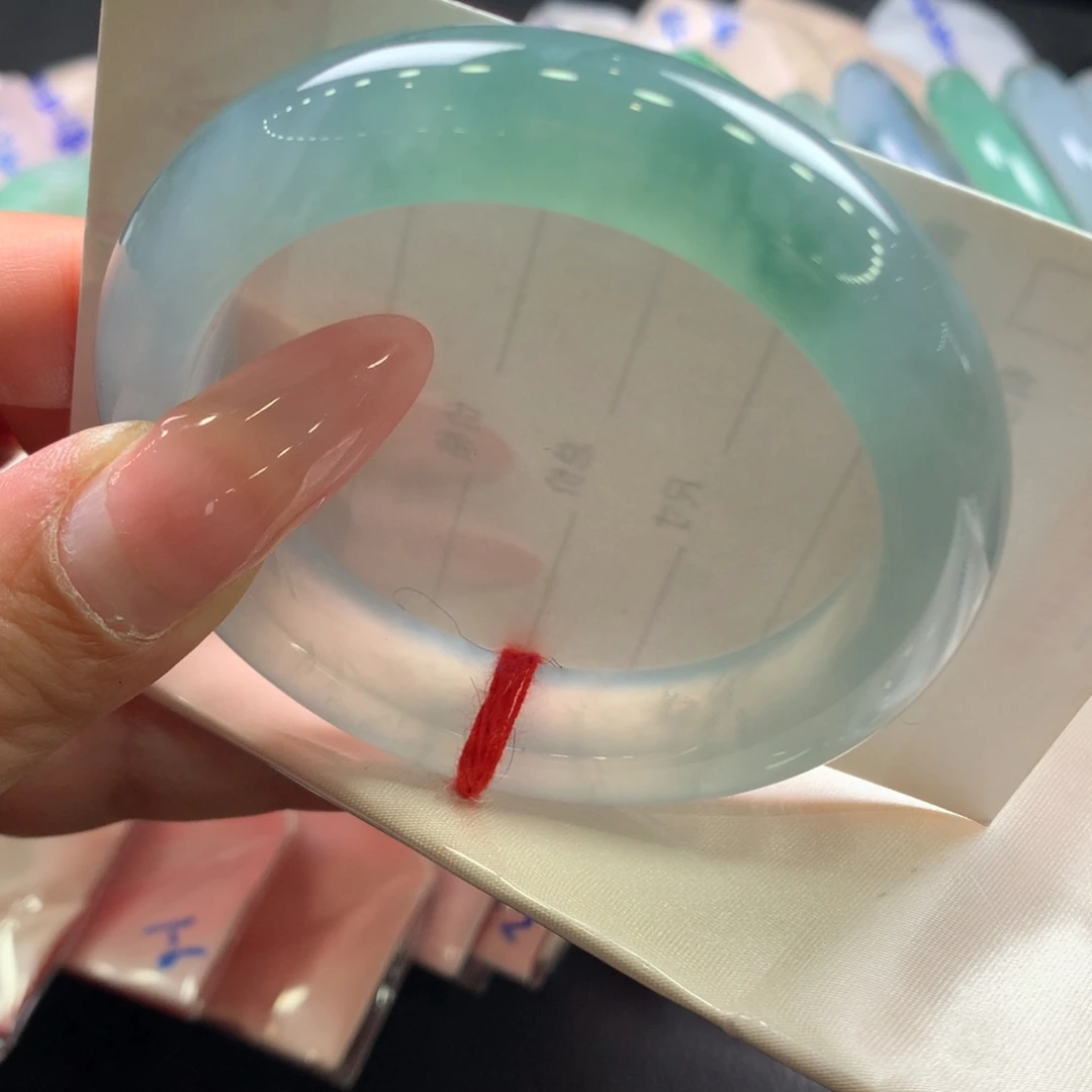 翡翠未镶嵌手镯53.1正圈