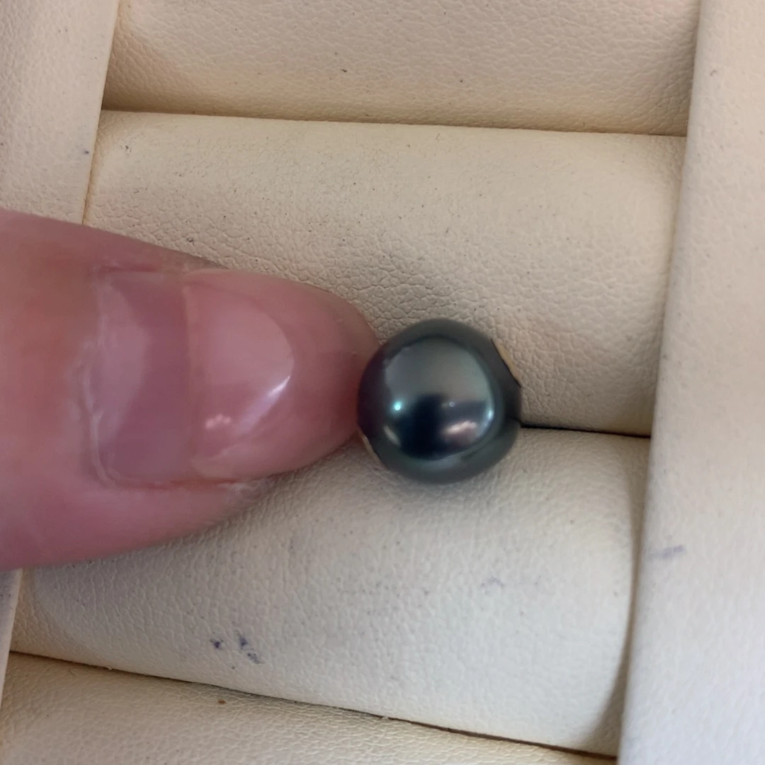 颈饰18K金镶嵌海水珍珠