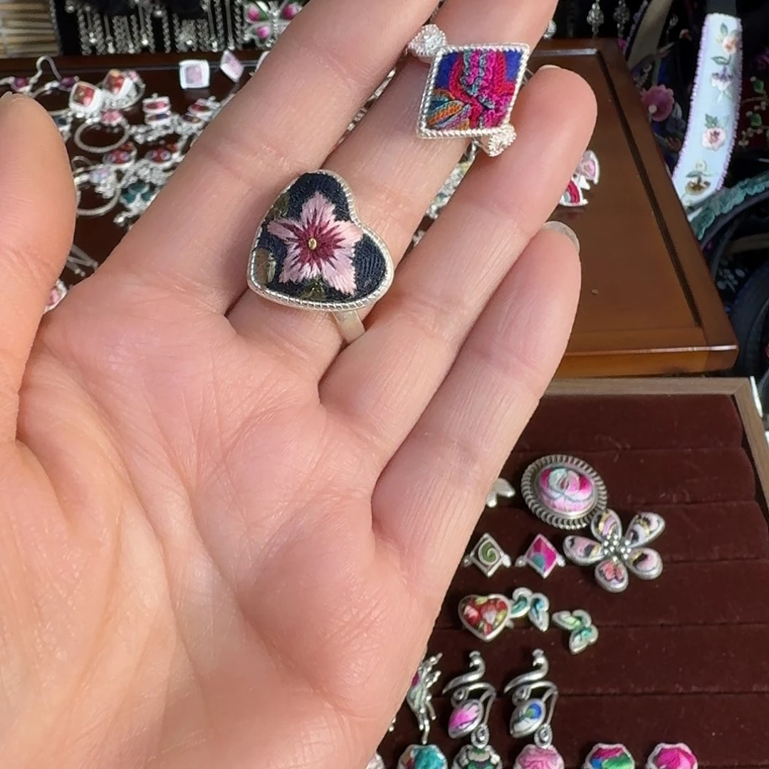 织绣z***s民族文化刺绣戒指