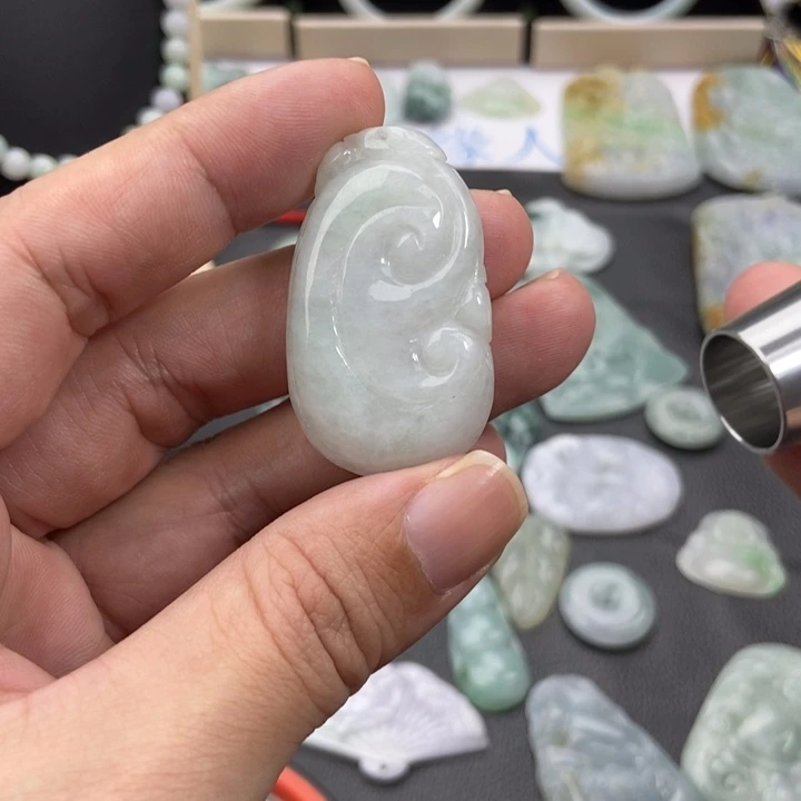 翡翠未镶嵌挂件挂件