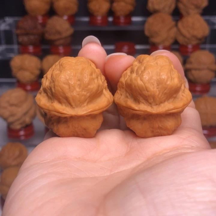 文玩核桃吊坠边*50玉龙小金蟾