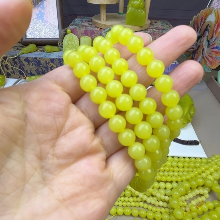 甘***哥新疆若羌黄口项链