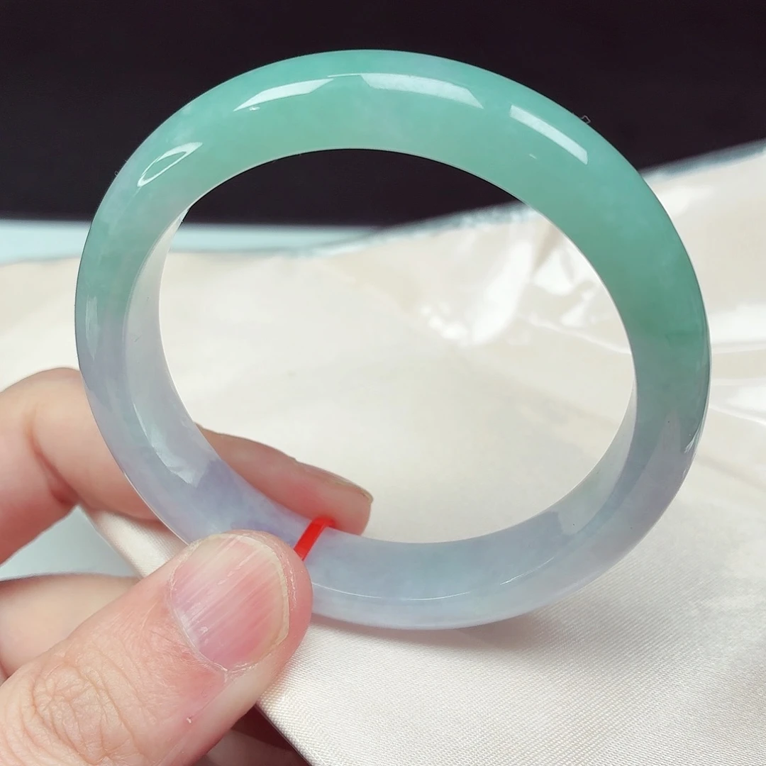 翡翠未镶嵌手镯58圈