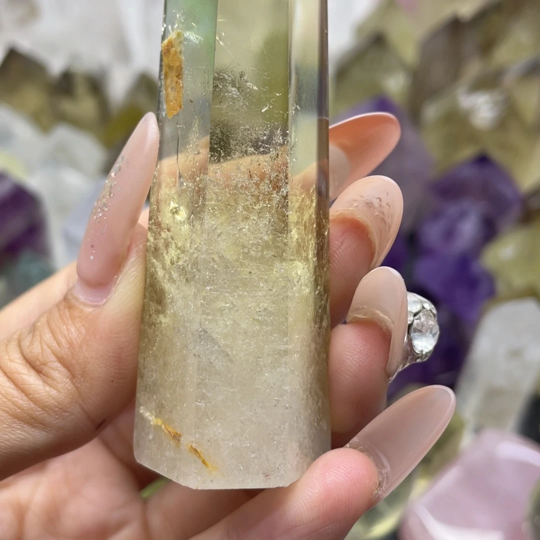 125未镶嵌水晶一***星黄水晶柱