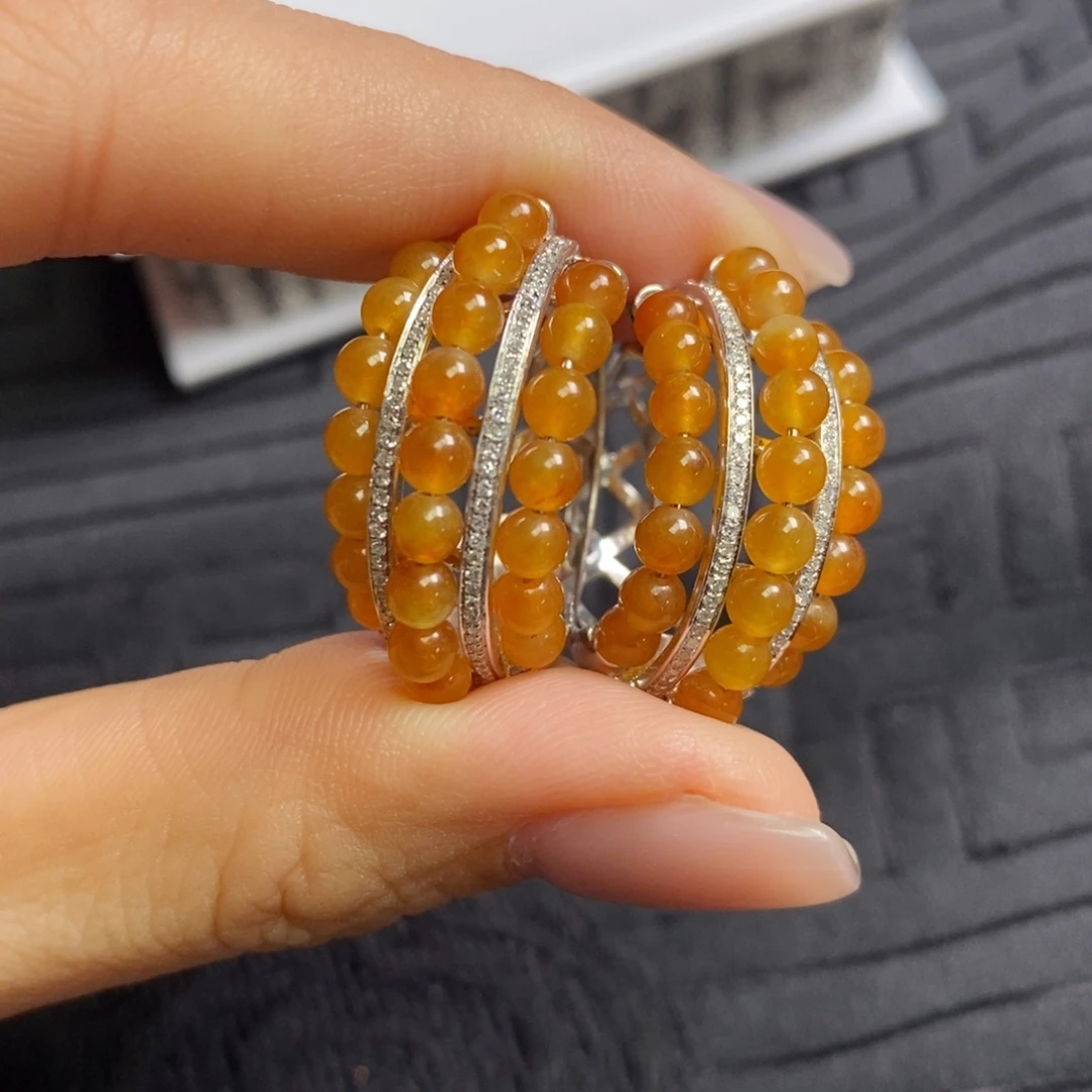翡翠18K金镶嵌耳饰蜜糖黄翡小米珠