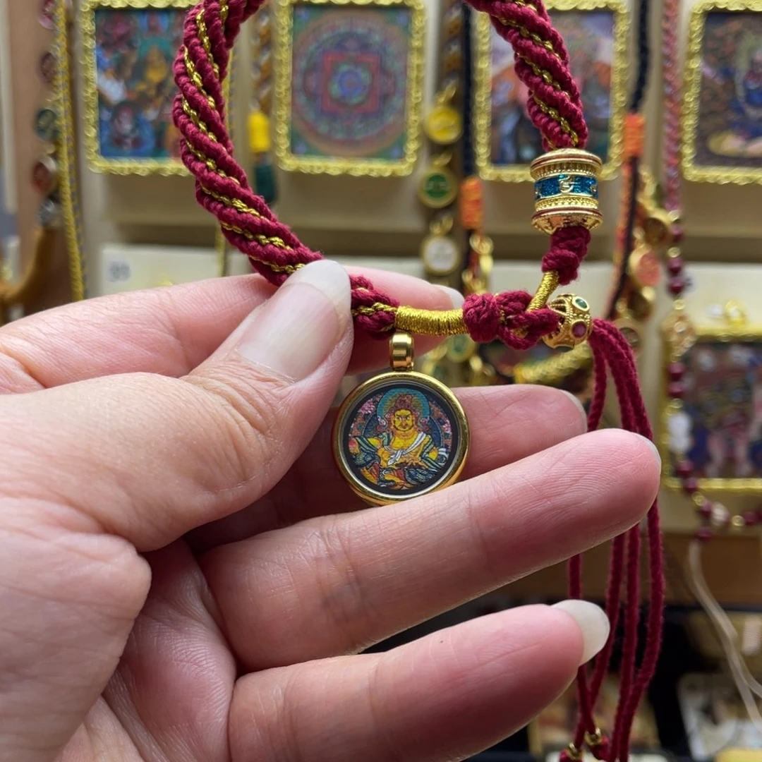 吊坠A****?唐卡一步到位一是为了