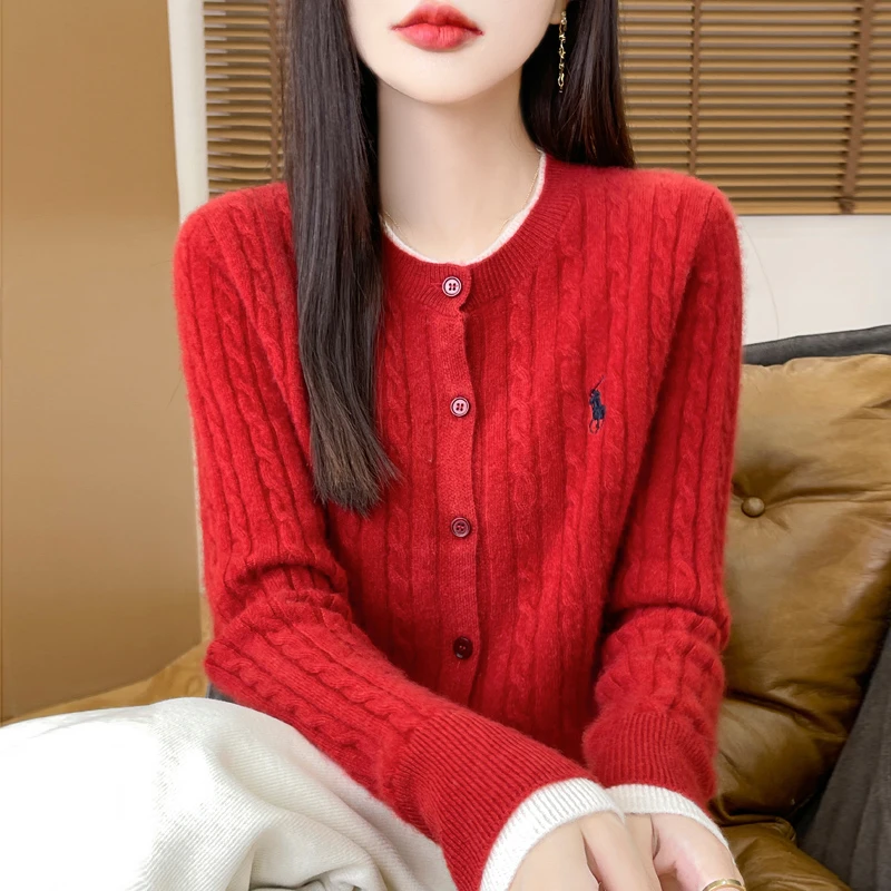 刺绣新年装~新款假两件扭花开衫圆领时尚百搭羊毛衫女