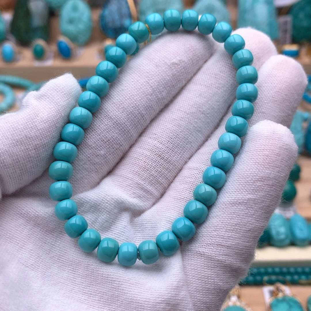 歇***儿绿松石未镶嵌珠宝奇石