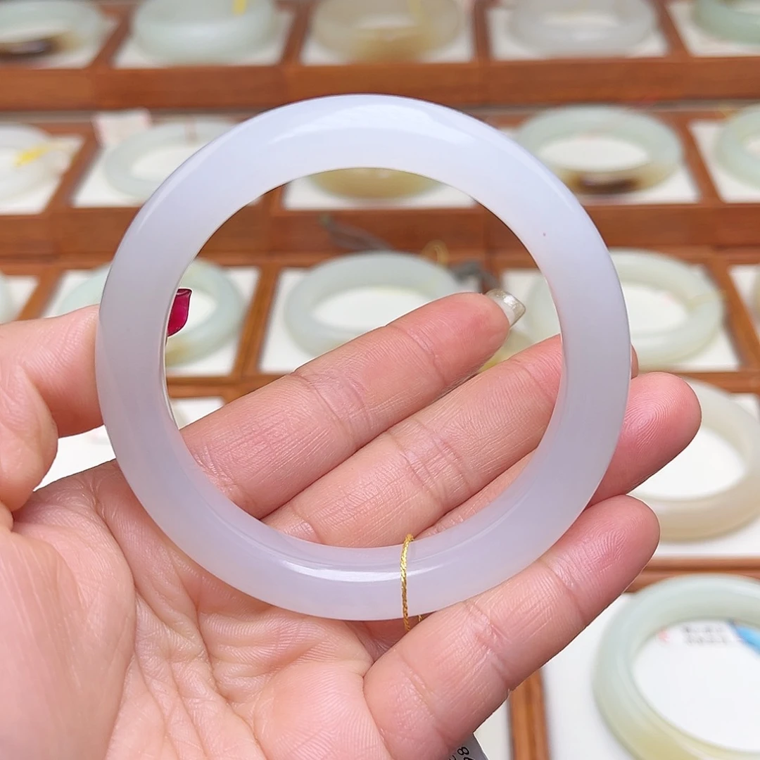 和田玉手镯未镶嵌58.5