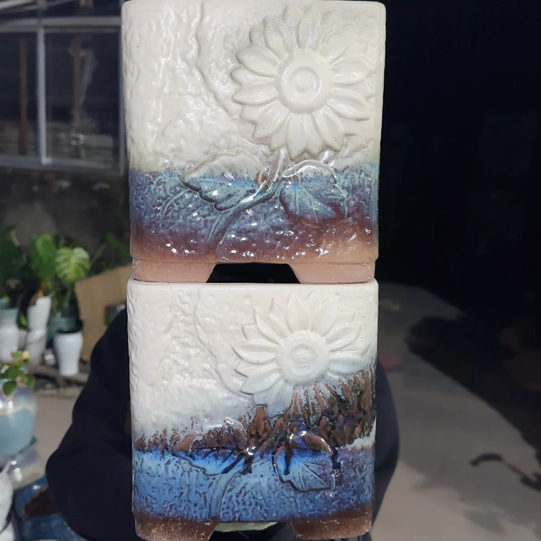 花盆紫砂高20口19。蓝绿