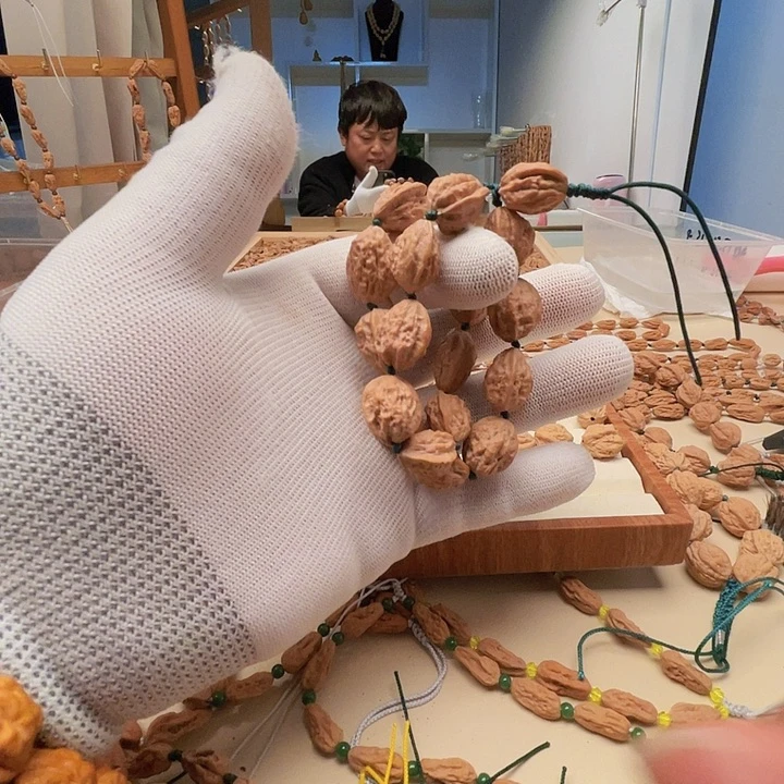 老***也桃核吊坠蛤蟆异形