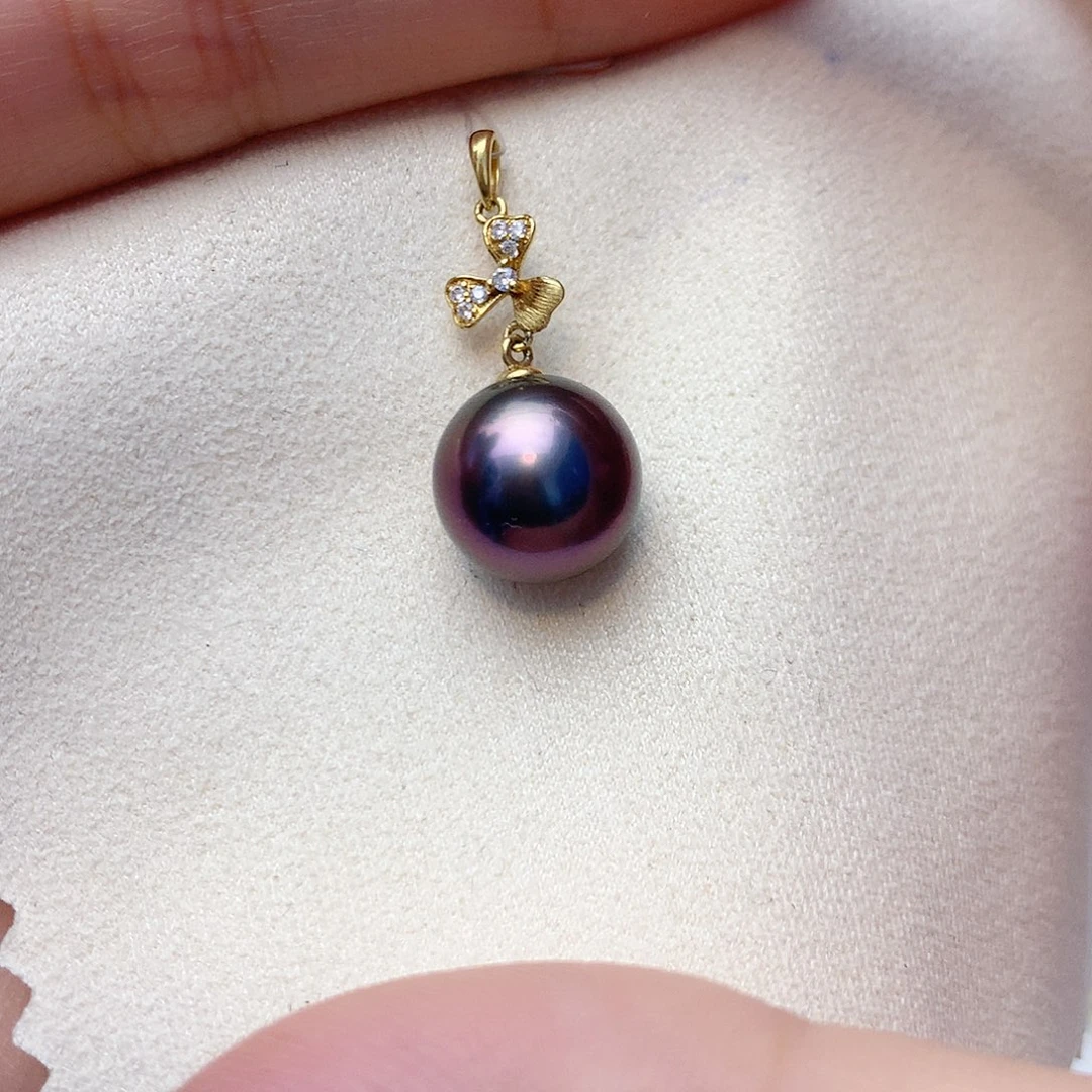 颈饰18K金镶嵌海水珍珠W64