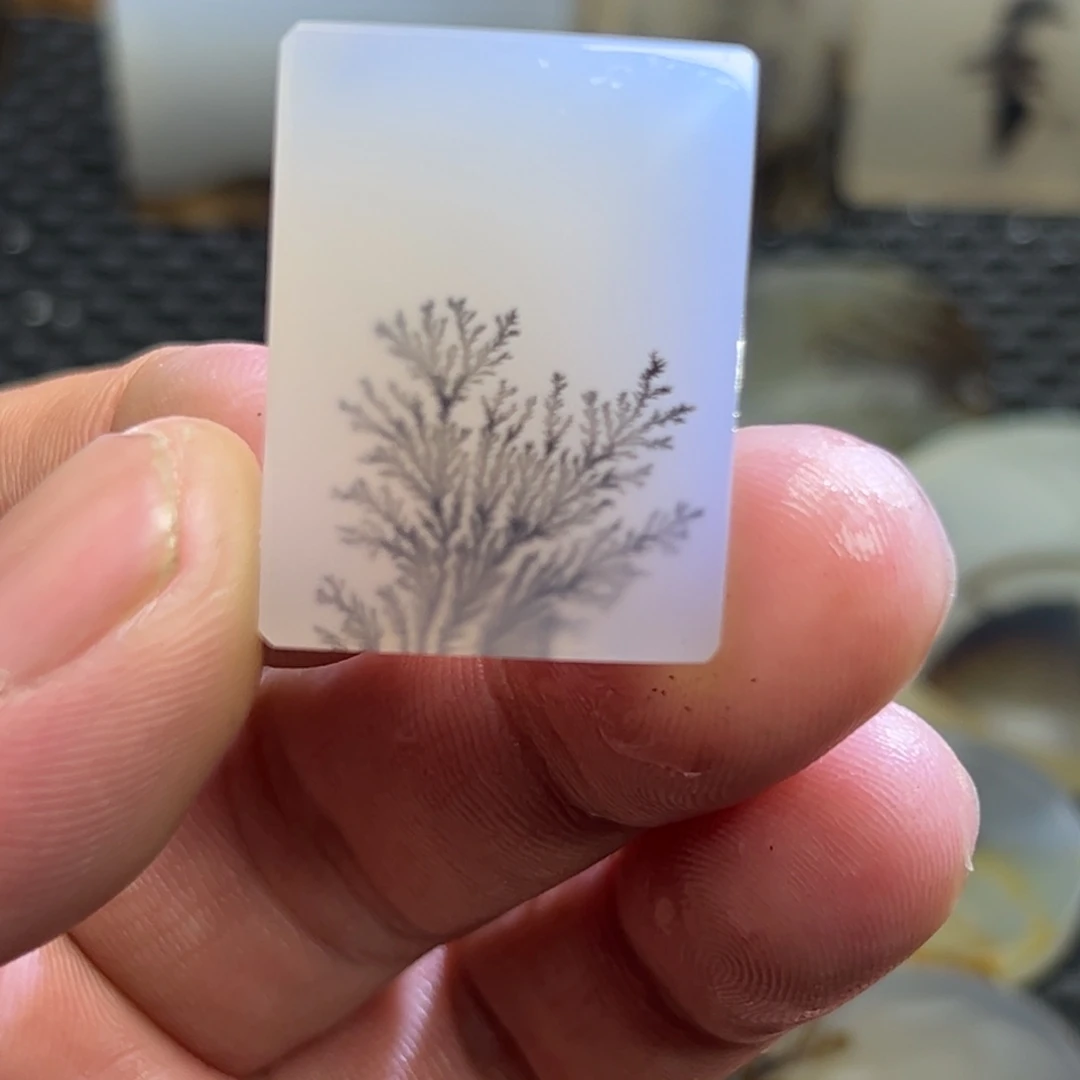 闲***云玛瑙/玉髓未镶嵌珠宝半成品