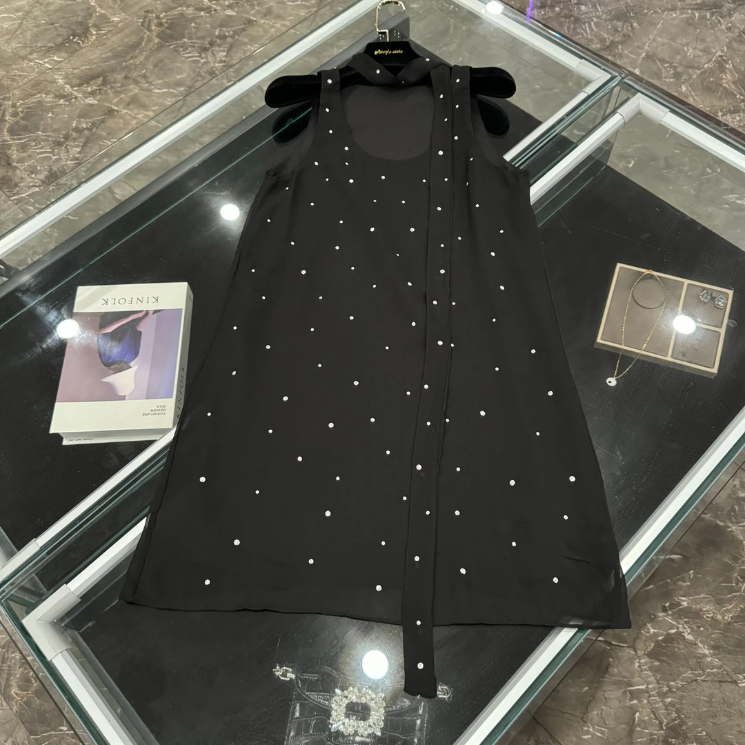 2025新款夏季黑色烫钻无袖连衣裙-24130